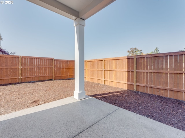 532 SW 23rd St, Battle Ground, WA 98604 - fenced backyard featuring a patio area