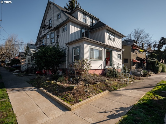 view of front of house