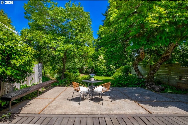 1439 Barton St, Eugene, OR 97404 - view of patio / terrace featuring outdoor dining space