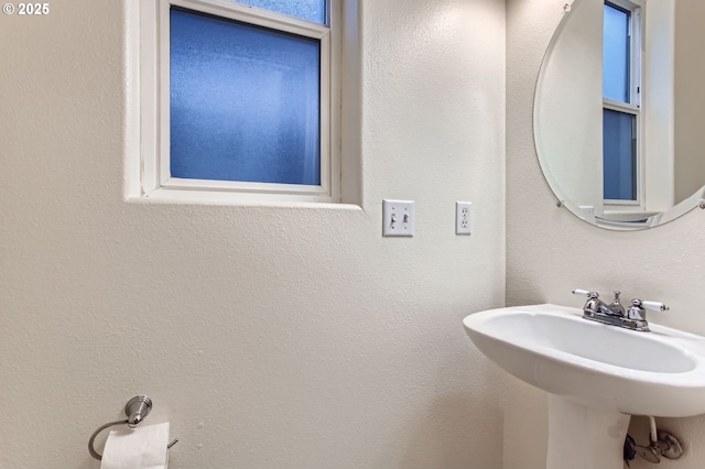 20372 SW Verona Ct, Beaverton, OR 97003 - bathroom with a sink