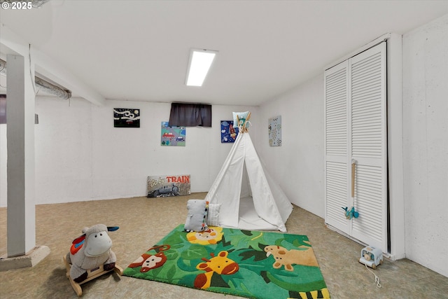4429 SE Raymond St, Portland, OR 97206 - view of rec room