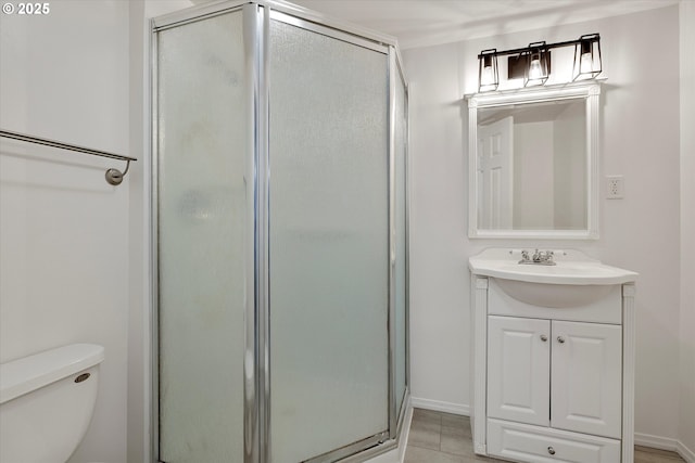 4429 SE Raymond St, Portland, OR 97206 - full bathroom featuring a shower stall and vanity