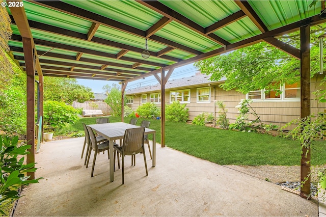 4645 NE 42nd Ave, Portland, OR 97218 - view of patio with outdoor dining area