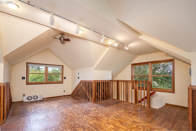 2822 Crocker Rd, Eugene, OR 97404 - bonus room featuring vaulted ceiling and a ceiling fan