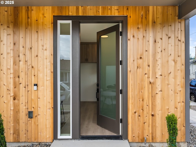 7040 N Leonard Ave, Portland, OR 97203 - view of doorway to property