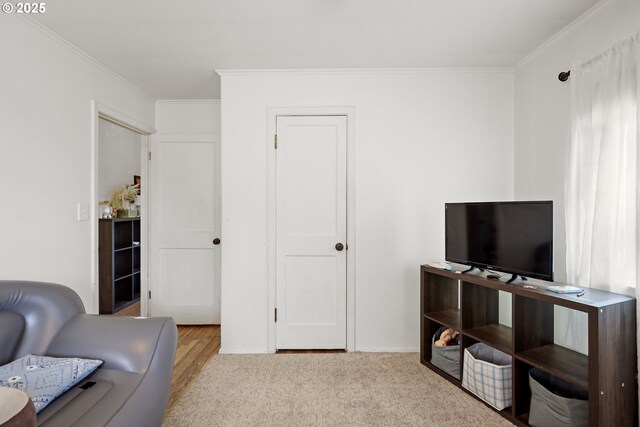 1510 W 10th St, The Dalles, OR 97058 - living area with crown molding and wood finished floors