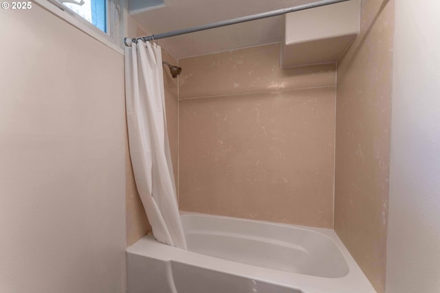3826 SE 50th Ave, Portland, OR 97206 - bathroom with shower / bath combo