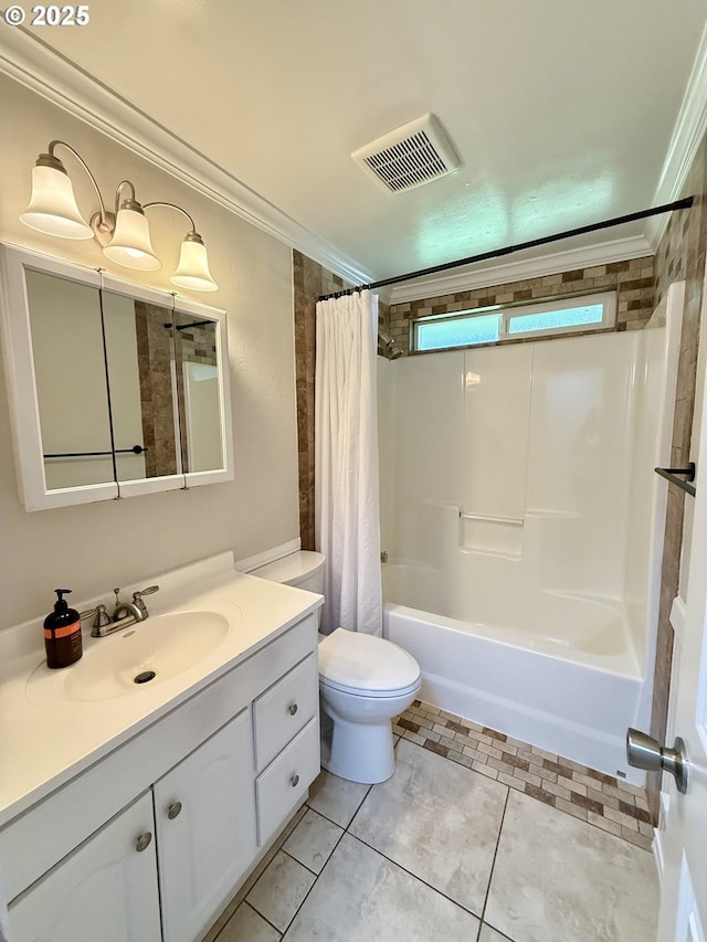 1206 Iris St, Brookings, OR 97415 - full bathroom with toilet, visible vents, shower / tub combo, crown molding, and vanity