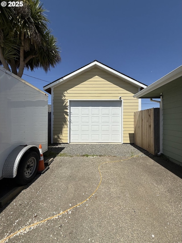 1206 Iris St, Brookings, OR 97415 - view of detached garage