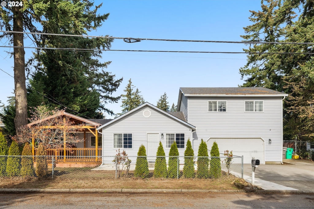 view of front of home featuring a garage