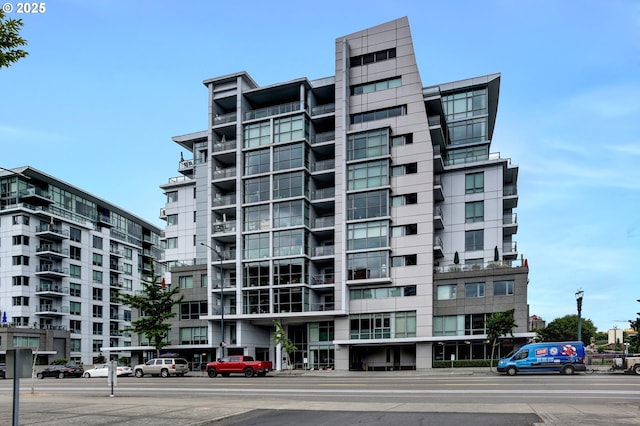 1260 NW Naito Pkwy Unit 103, Portland, OR 97209 - view of apartment building / complex
