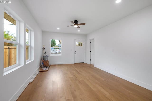 foyer featuring recessed lighting, light wood finished floors, ceiling fan, and baseboards