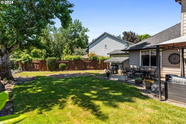 3644 Fall Creek Ct, Keizer, OR 97303 - view of yard featuring a patio