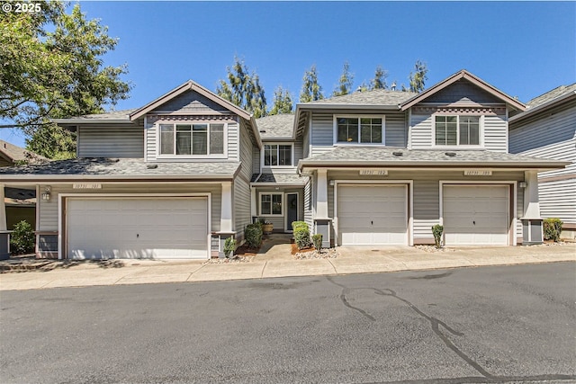 view of front facade featuring a garage