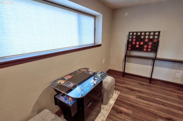 789 W Main St, Carlton, OR 97111 - bedroom featuring wood finished floors and baseboards