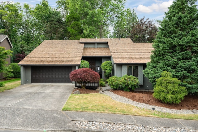 2011 SW 29th Dr, Gresham, OR 97080 - view of front facade featuring a garage and driveway