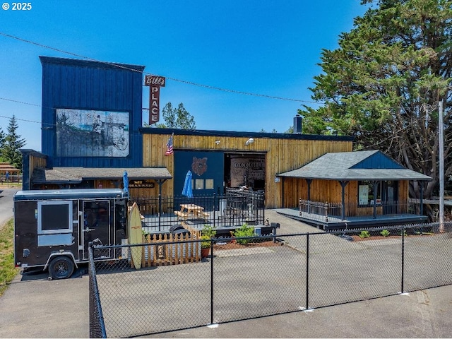 203 N Birch St, Coquille, OR 97423 - view of property