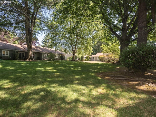 2712 SE 138th Ave Unit 53, Portland, OR 97236 - view of green lawn