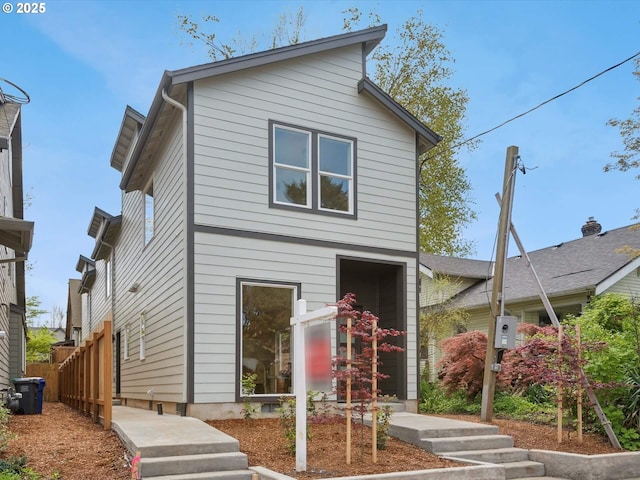 1534 N Schofield St, Portland, OR 97217 - view of front of house featuring fence