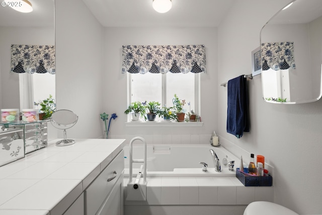 17019 SW Glen Park Ct, Beaverton, OR 97003 - full bath with a garden tub and vanity