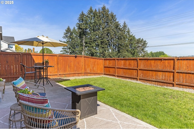12810 NE 118th Way, Vancouver, WA 98682 - view of yard with an outdoor fire pit and a patio area