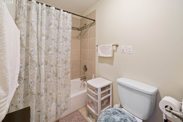 full bath featuring shower / bath combo