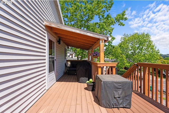3218 SW Corbeth Ln, Troutdale, OR 97060 - view of wooden terrace