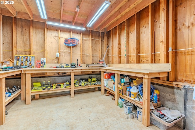 32153 SE Bluff Rd, Gresham, OR 97080 - below grade area featuring a workshop area