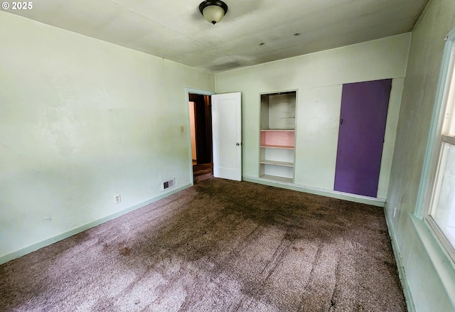 870 NE 3rd Ave, Hillsboro, OR 97124 - unfurnished bedroom featuring carpet and a closet