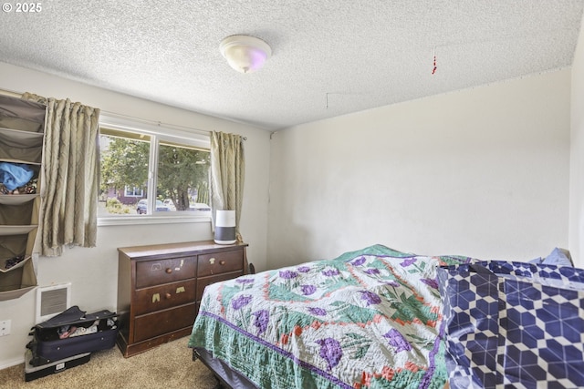 534 N 11th St, Saint Helens, OR 97051 - carpeted bedroom with a textured ceiling