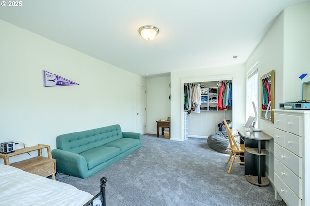 616 E 13th Pl, Lafayette, OR 97127 - bedroom with carpet flooring and a closet