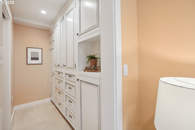 details featuring baseboards, carpet, and recessed lighting