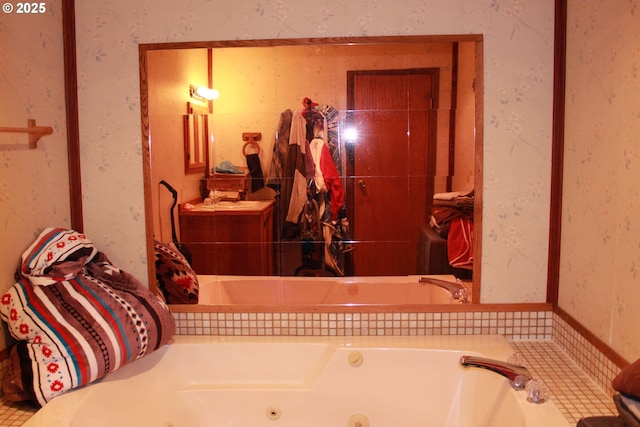 1783 View St, Myrtle Point, OR 97458 - full bath with a whirlpool tub