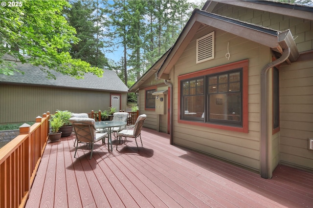 24780 Lavell Rd, Junction City, OR 97448 - deck with outdoor dining area
