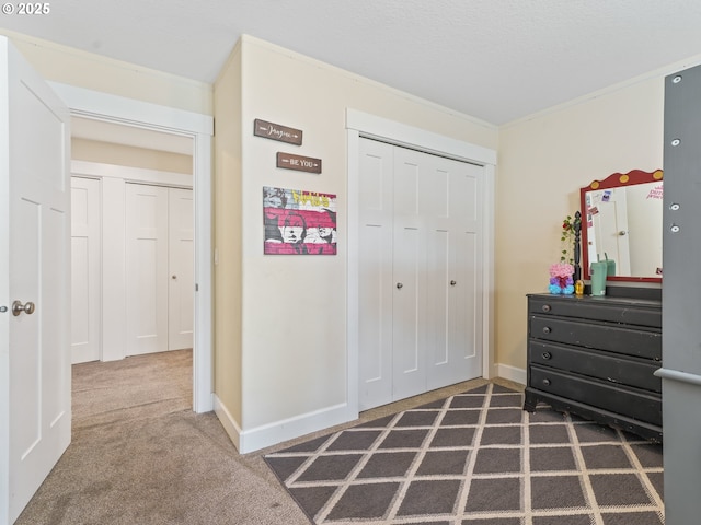 924 Park St, Sweet Home, OR 97386 - bedroom featuring baseboards, carpet flooring, and a closet