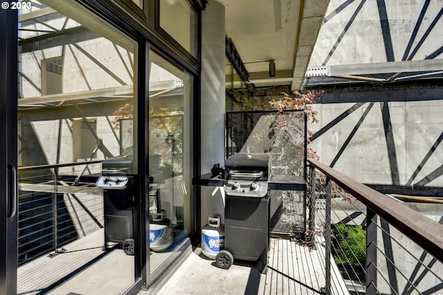 1400 NW Irving St Unit 618, Portland, OR 97209 - balcony featuring area for grilling