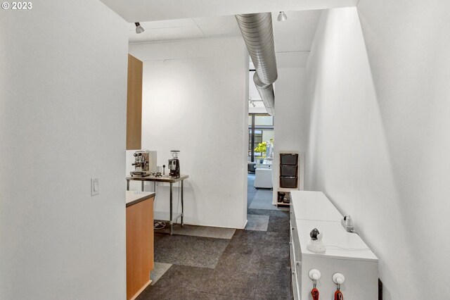 1400 NW Irving St Unit 618, Portland, OR 97209 - view of hall