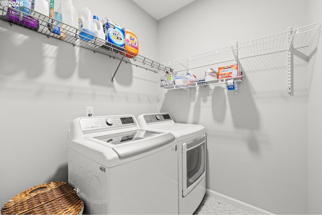 9414 NE 166th Ave, Vancouver, WA 98682 - laundry area with independent washer and dryer and baseboards