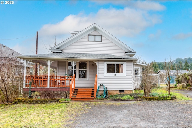 view of front of home with covered porch