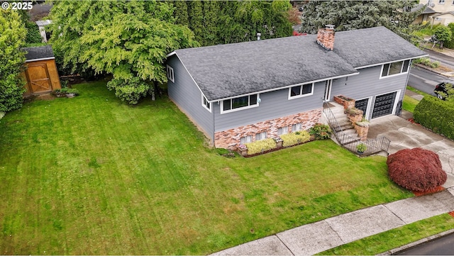 aerial view of property and surrounding area