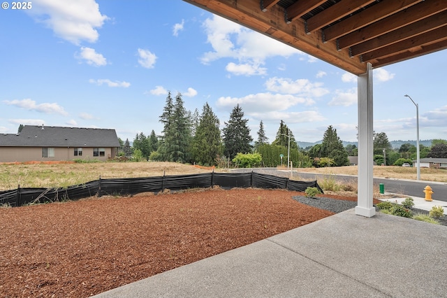 4636 SE 2nd St, Gresham, OR 97080 - view of yard featuring a patio area