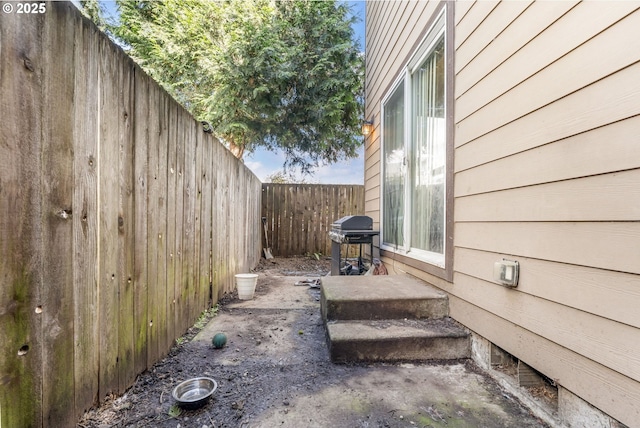 2833 NE Stapleton Rd, Vancouver, WA 98661 - view of yard featuring fence