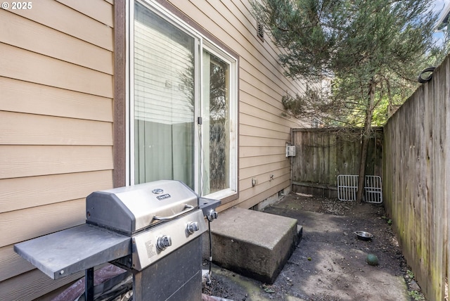 2833 NE Stapleton Rd, Vancouver, WA 98661 - view of patio featuring fence and area for grilling