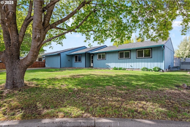 2509 E J Ct, La Grande, OR 97850 - single story home with a front lawn