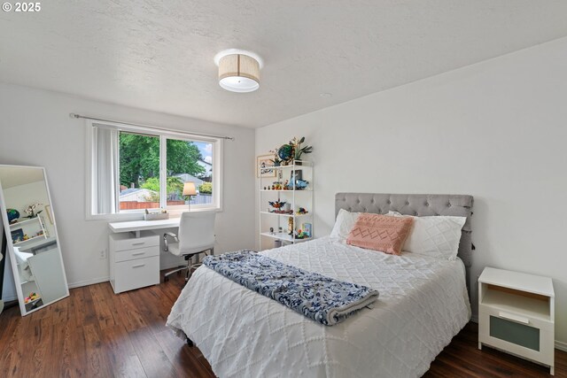 790 SE Robin Way, Gresham, OR 97080 - bedroom featuring wood finished floors, an office area, and baseboards