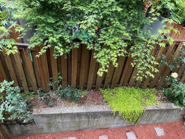 9575 SW Tephra Ter, Beaverton, OR 97007 - view of yard