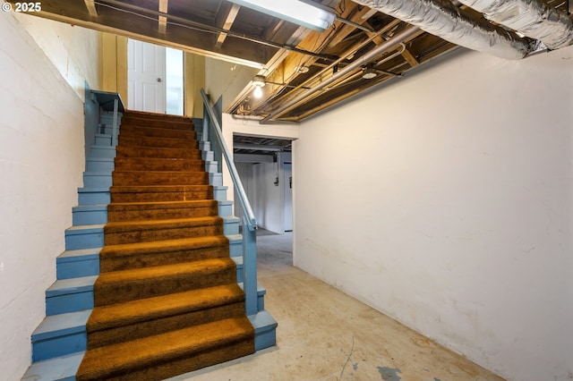 3905 SE 54th Ave, Portland, OR 97206 - stairs with concrete floors