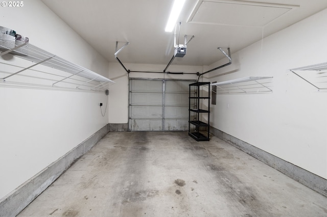 2744 Dayna Ln, Eugene, OR 97408 - garage with a garage door opener