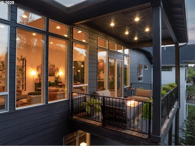 720 S 19th Pl, Ridgefield, WA 98642 - view of wooden terrace