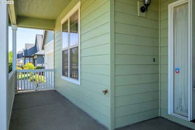 balcony featuring a porch
